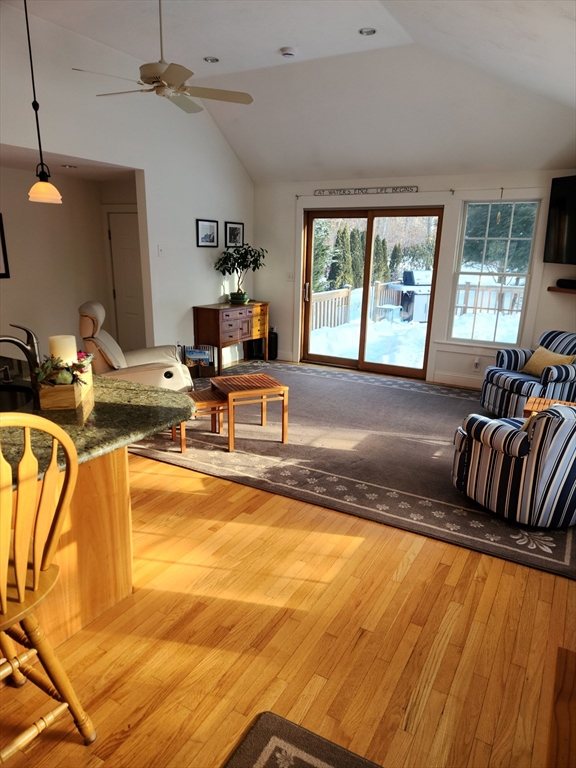 property viewer photo 2