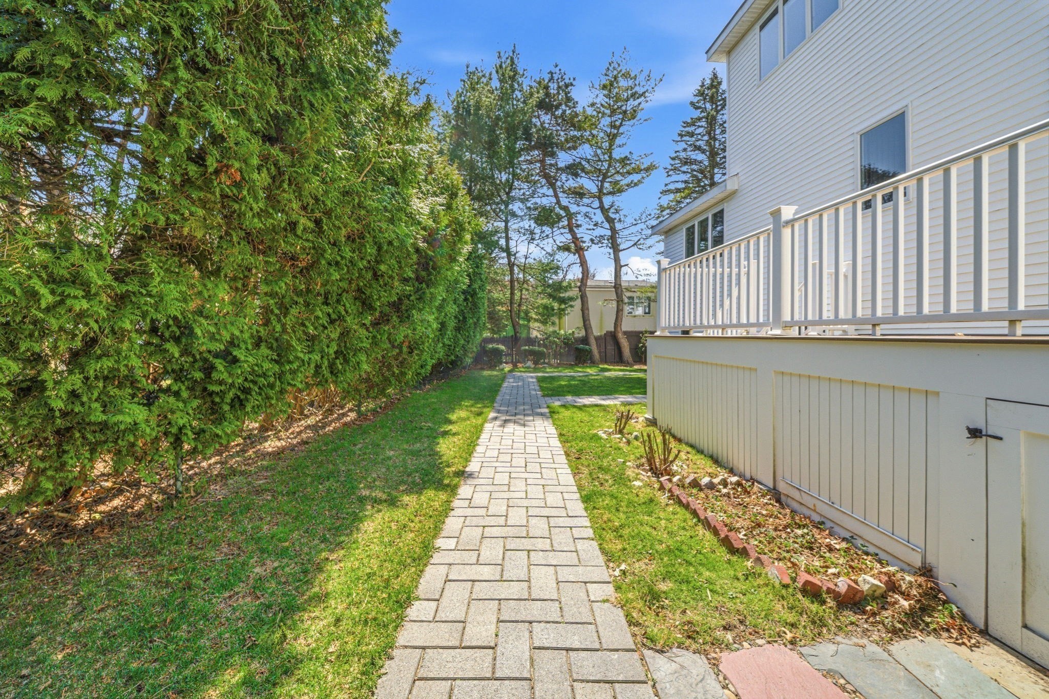 main property photo 36