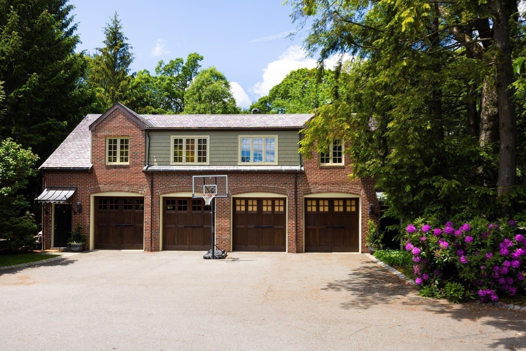 main property photo 34