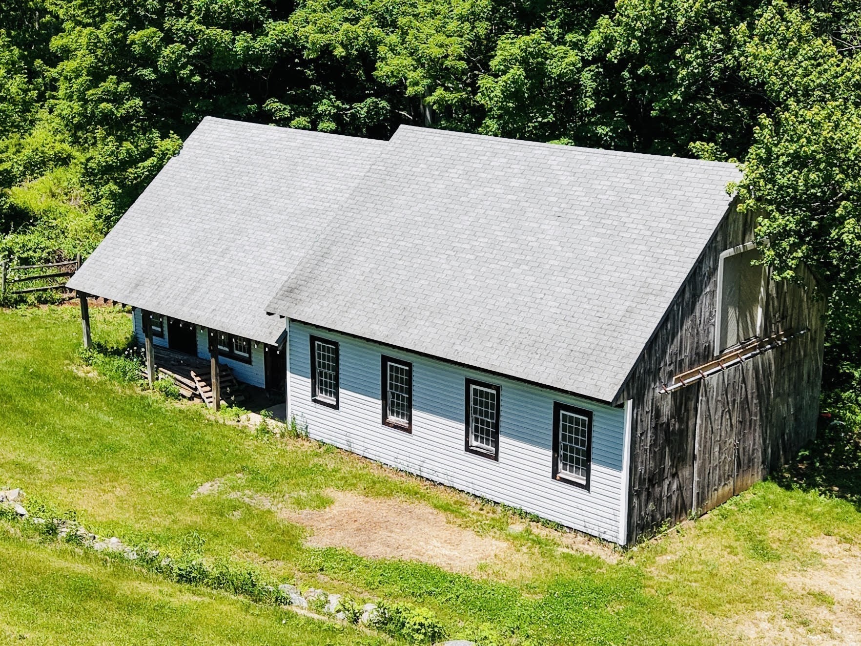 main property photo 34
