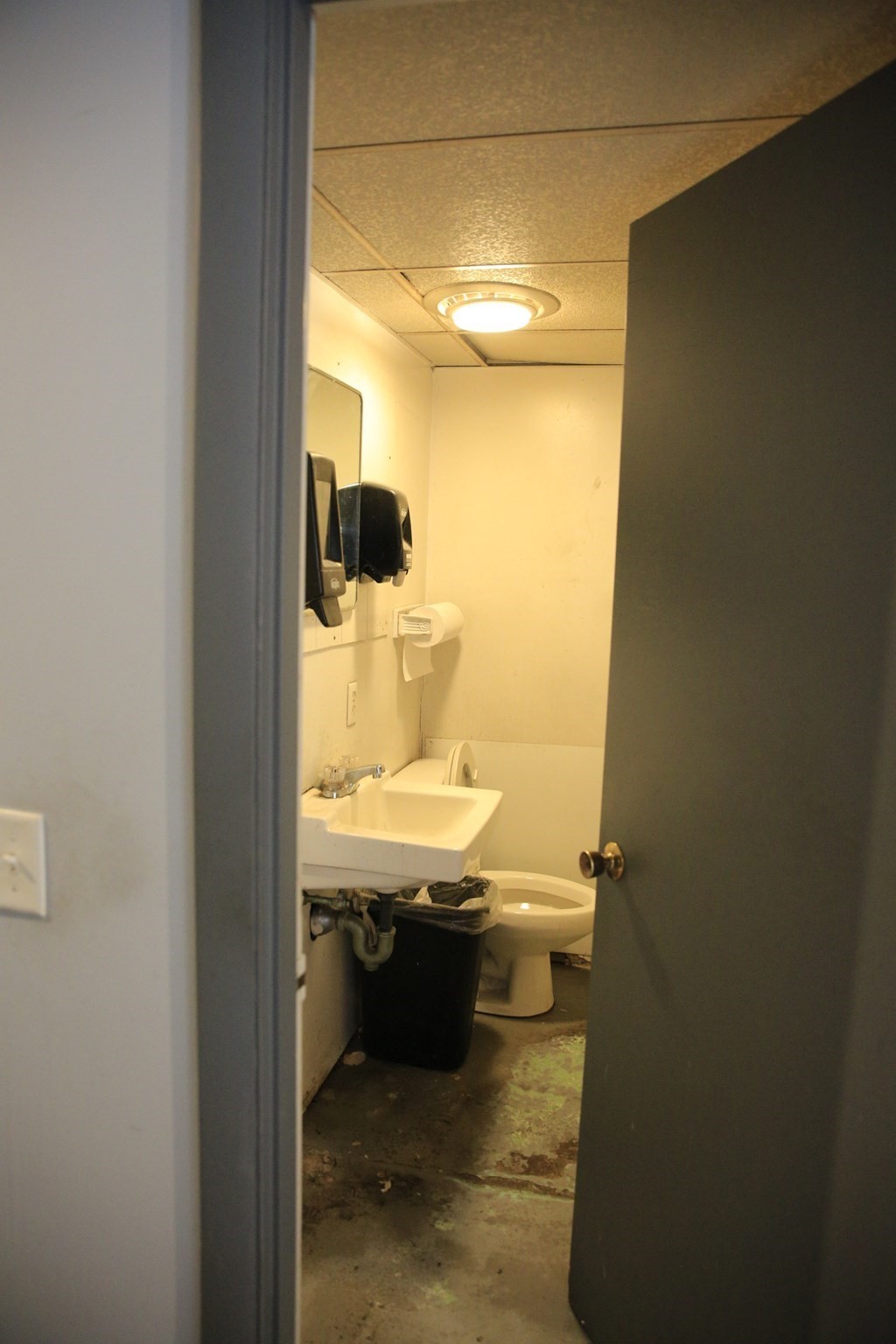main property photo 9
