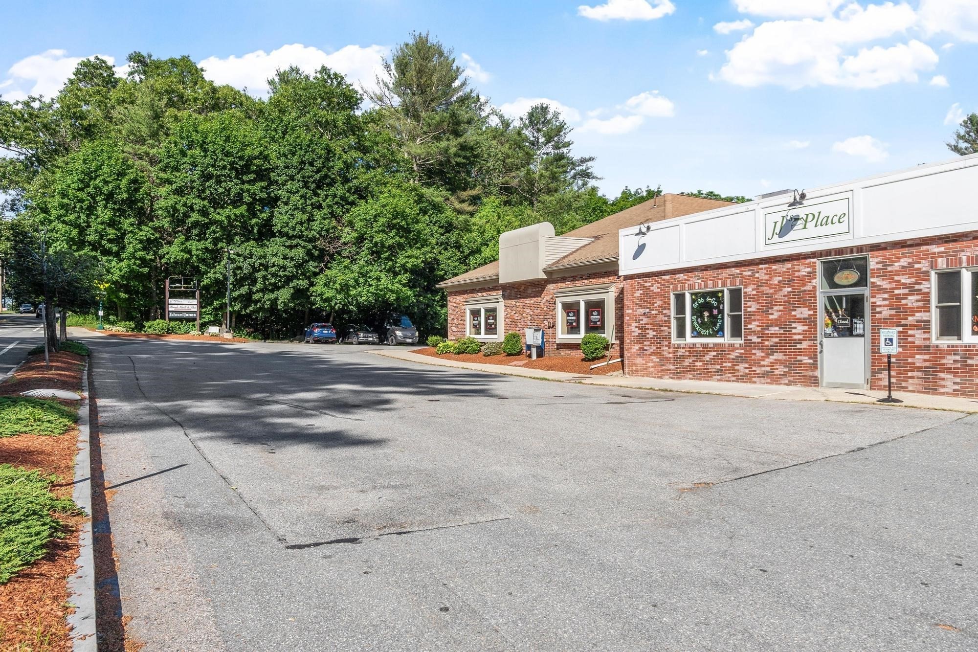 main property photo 22