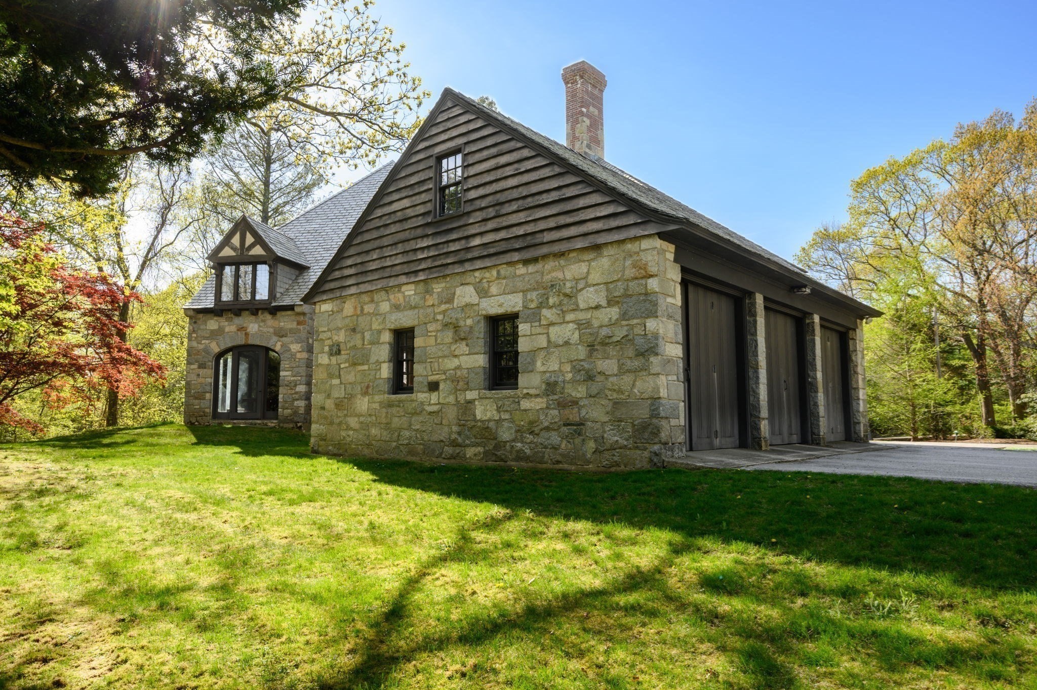 main property photo 40