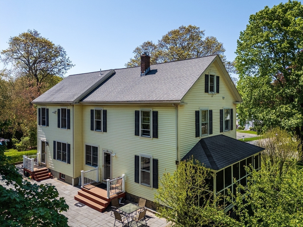 main property photo 10