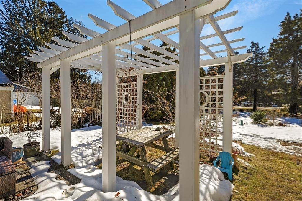 main property photo 28