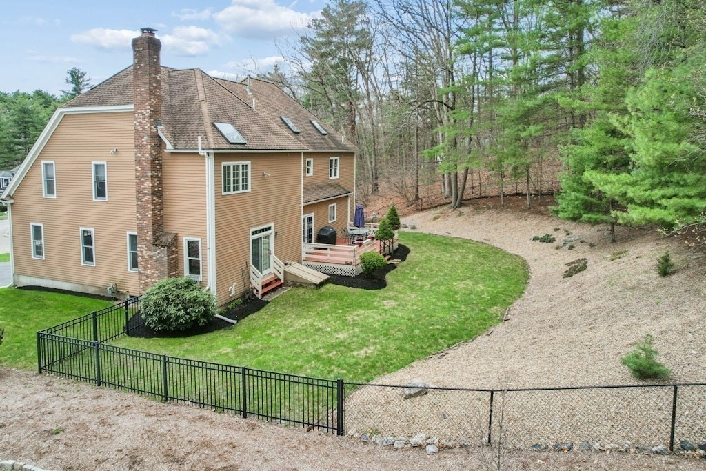 main property photo 38