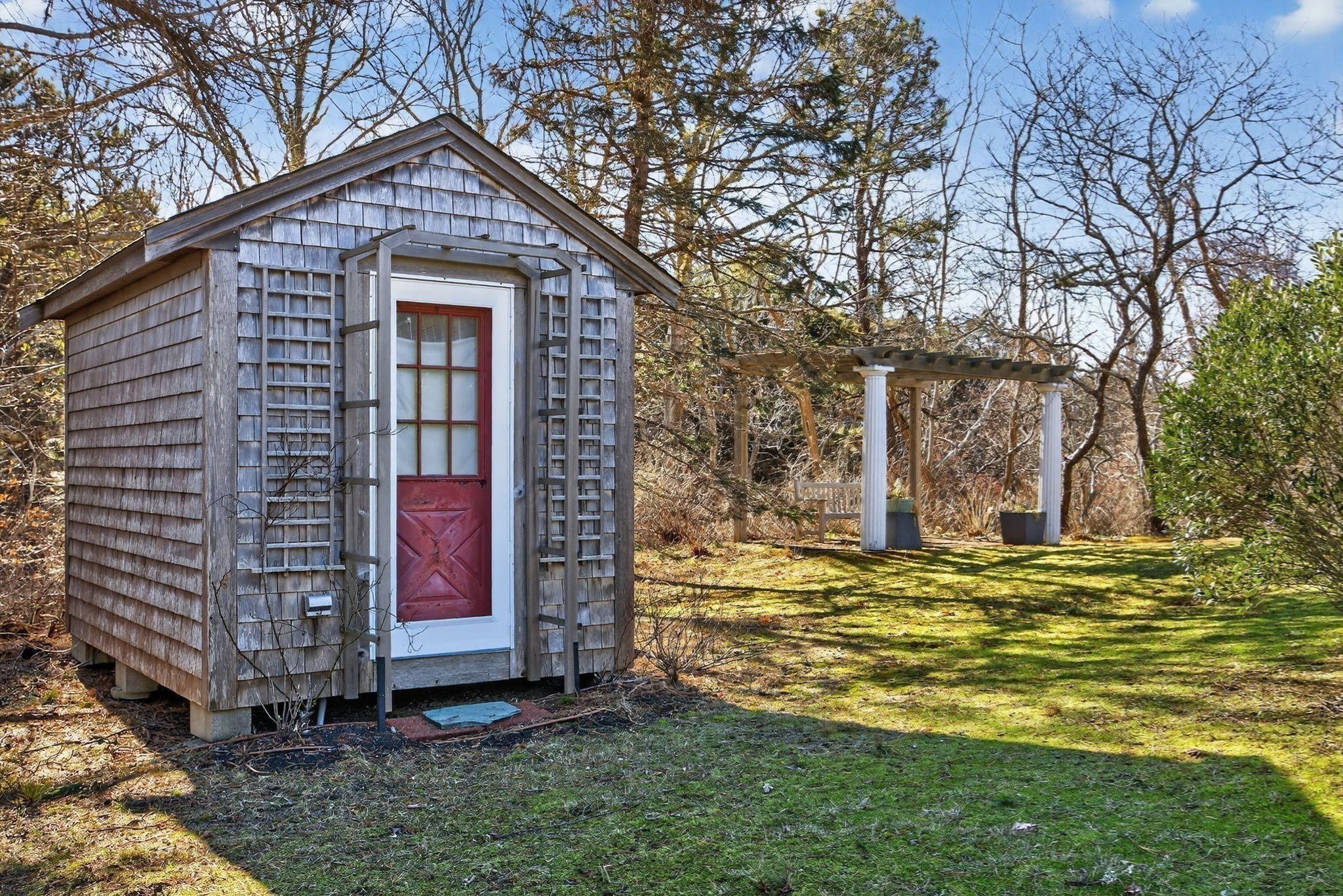 main property photo 40