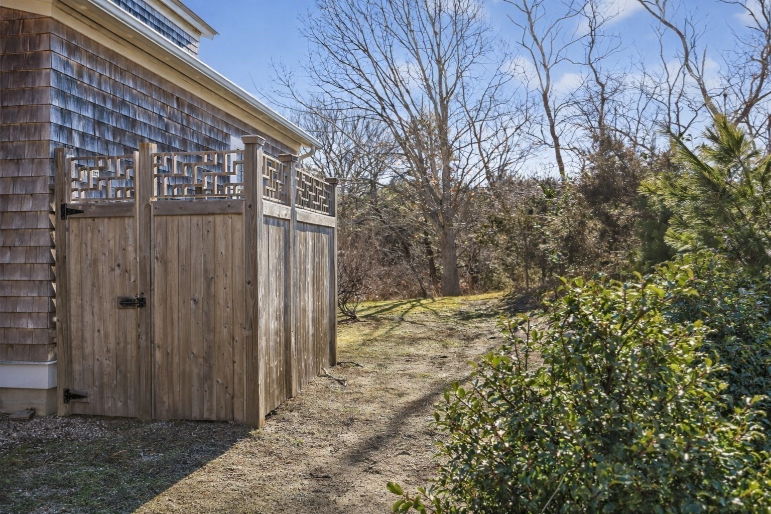 main property photo 41