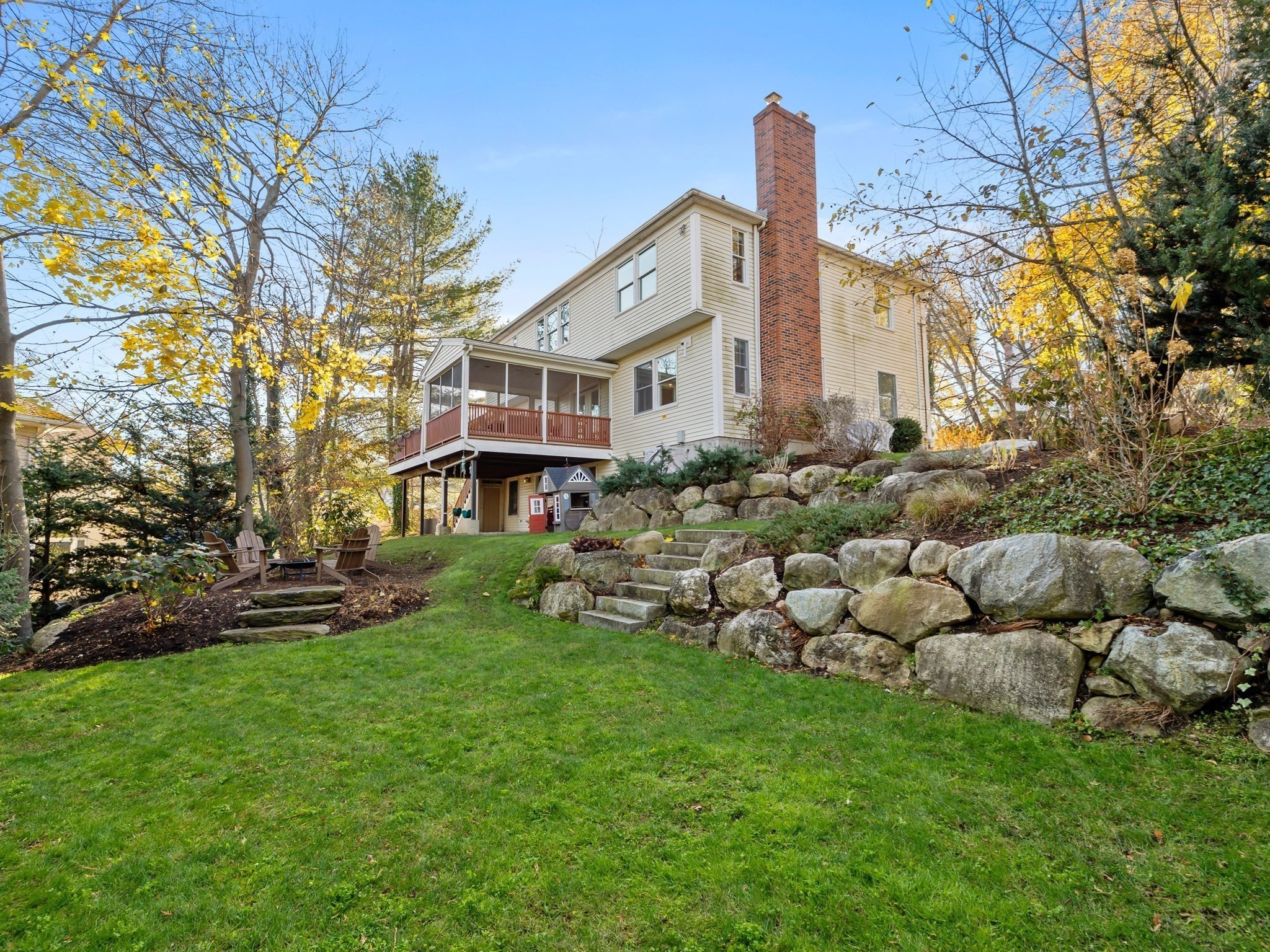 main property photo 38
