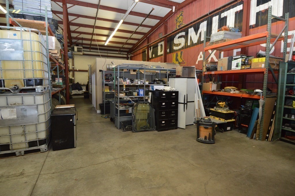 main property photo 10