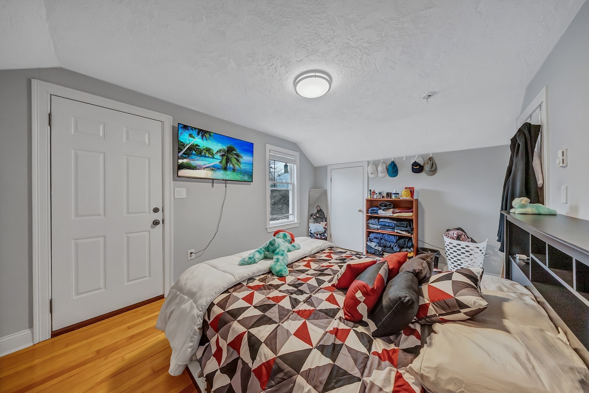 main property photo 29