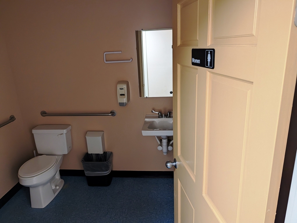 main property photo 11