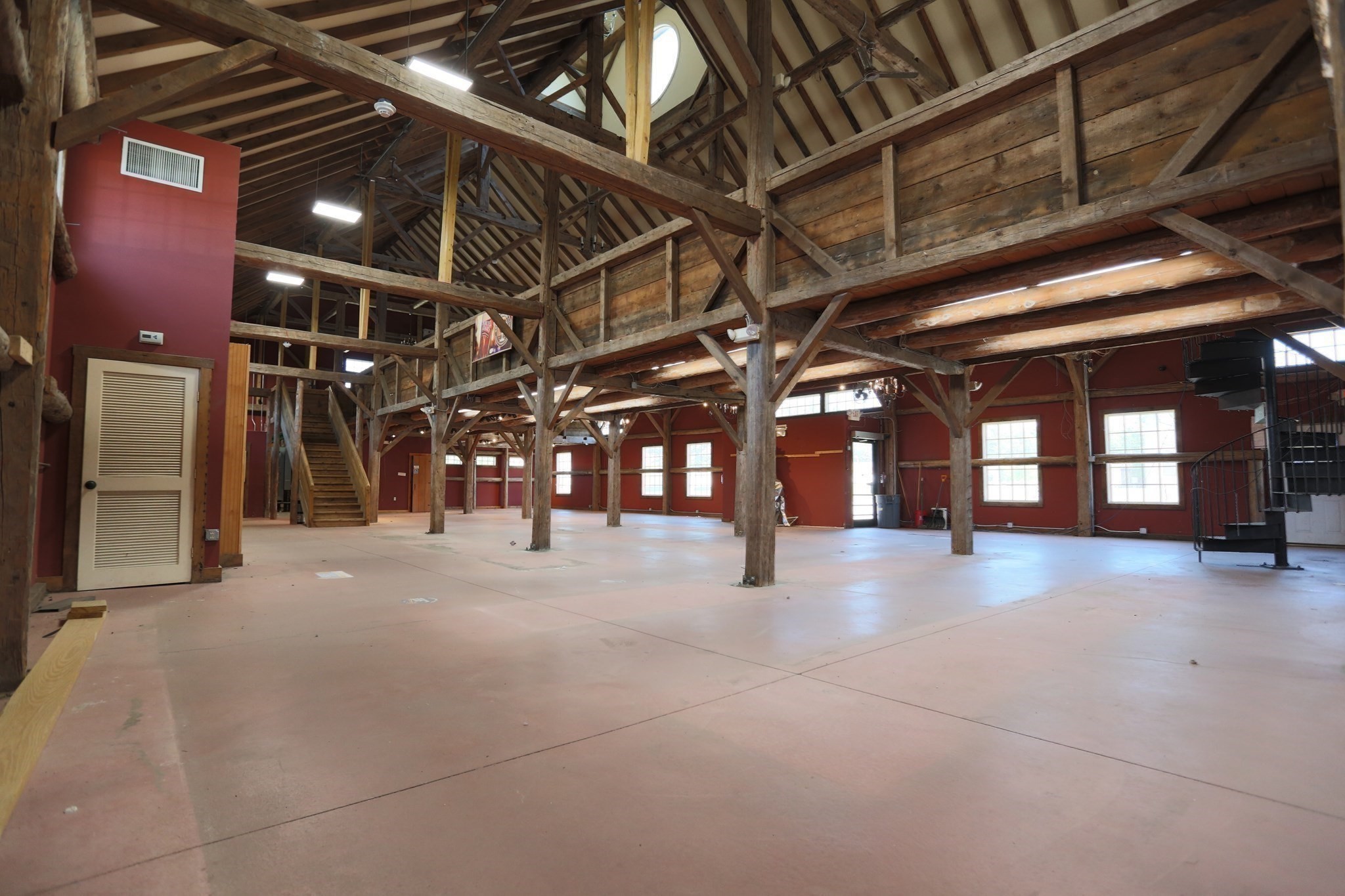 main property photo 16