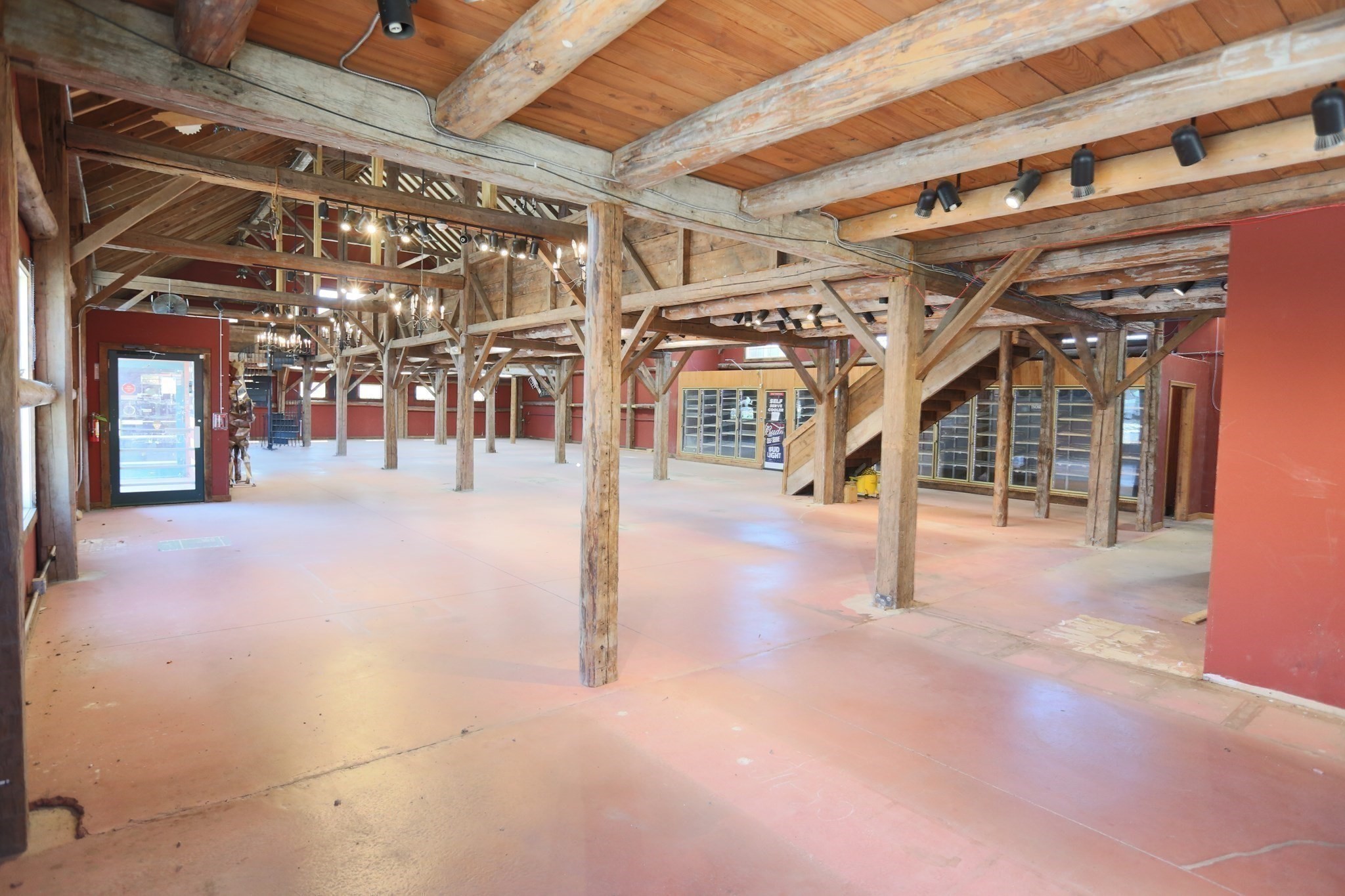 main property photo 18