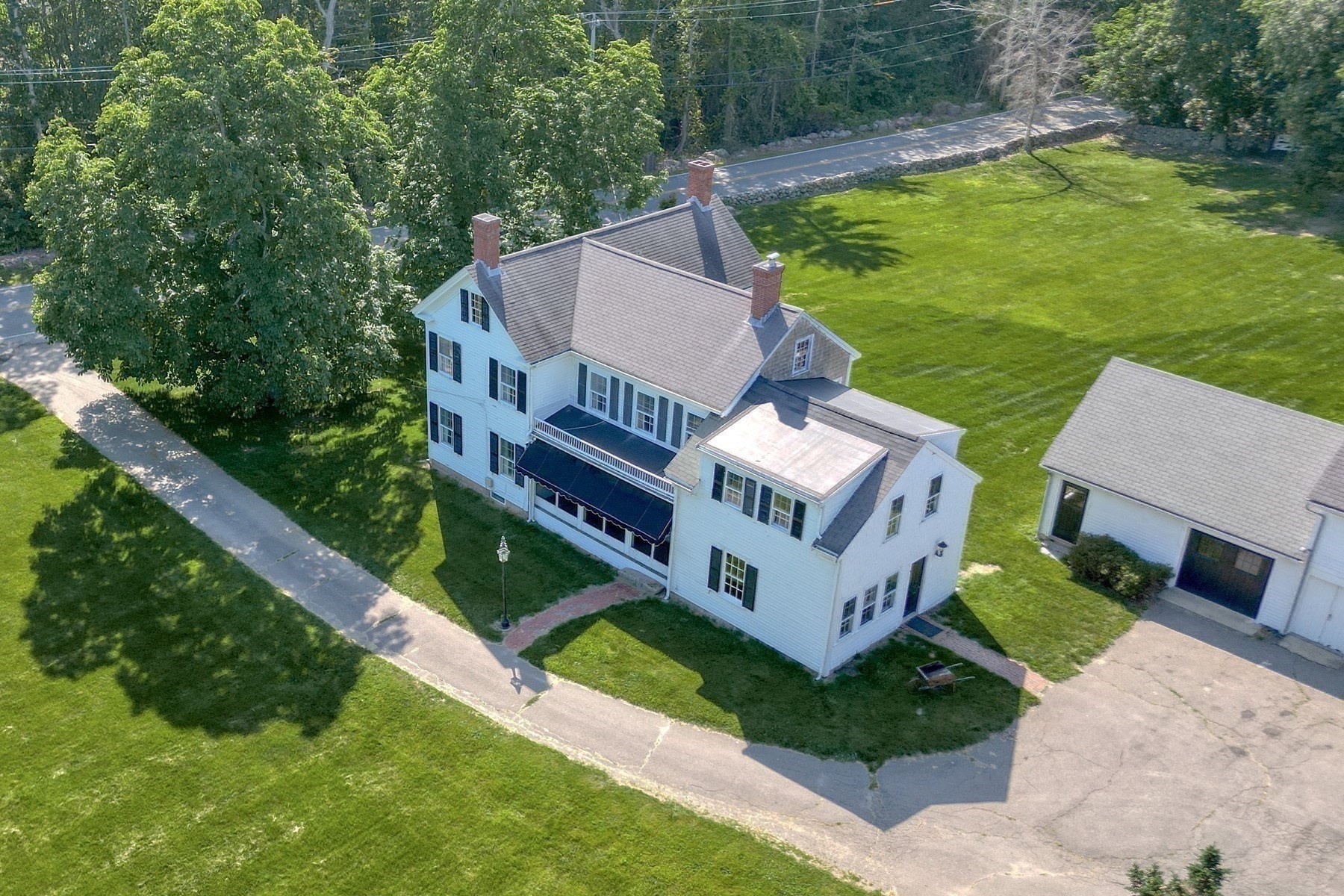 main property photo 28
