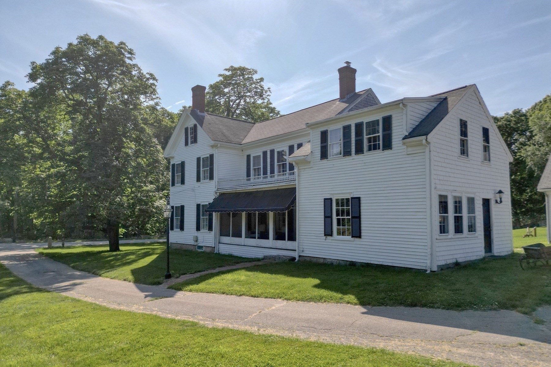main property photo 30