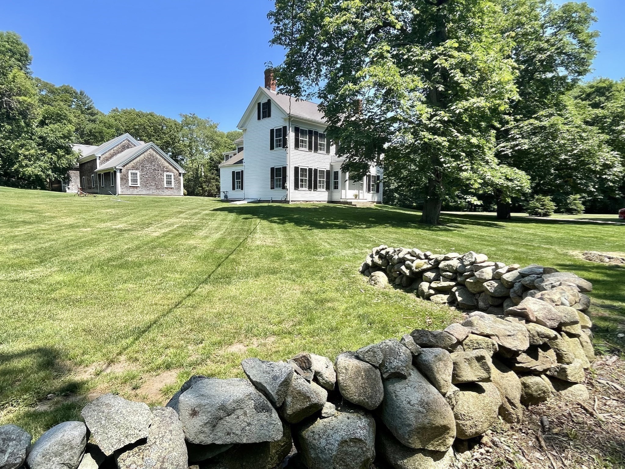 main property photo 37