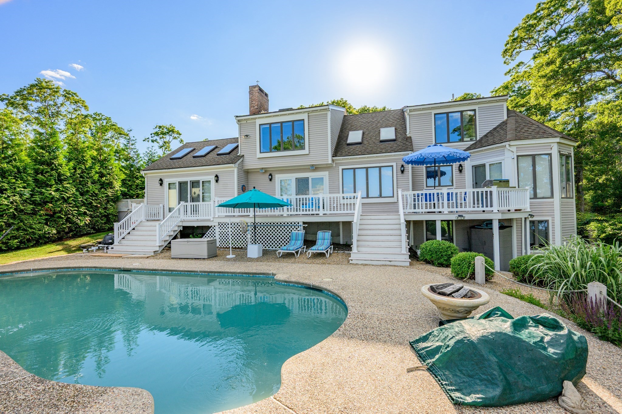 main property photo 2