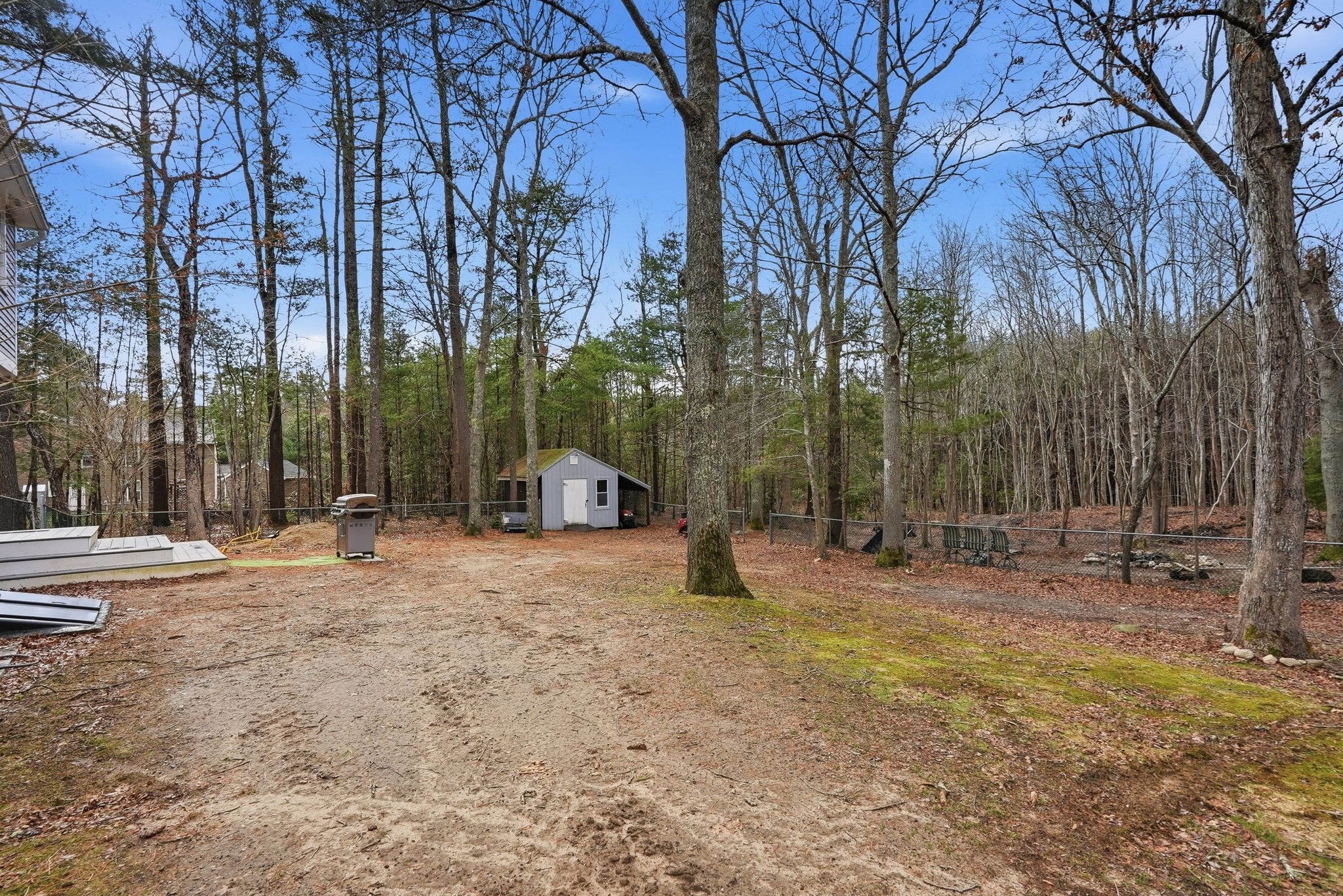 main property photo 38