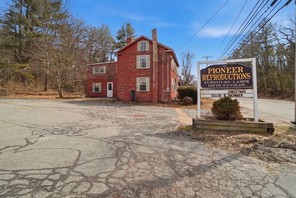 main property photo 10