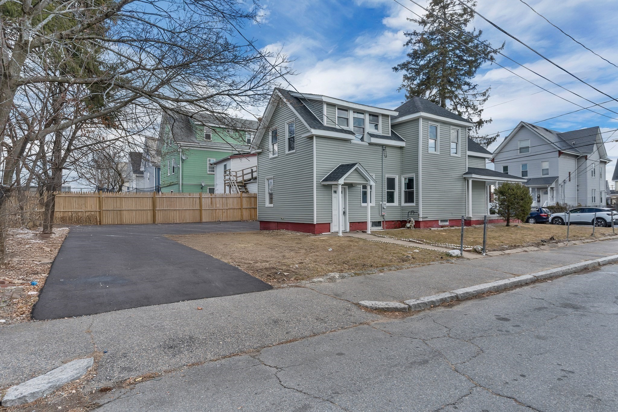 main property photo 23