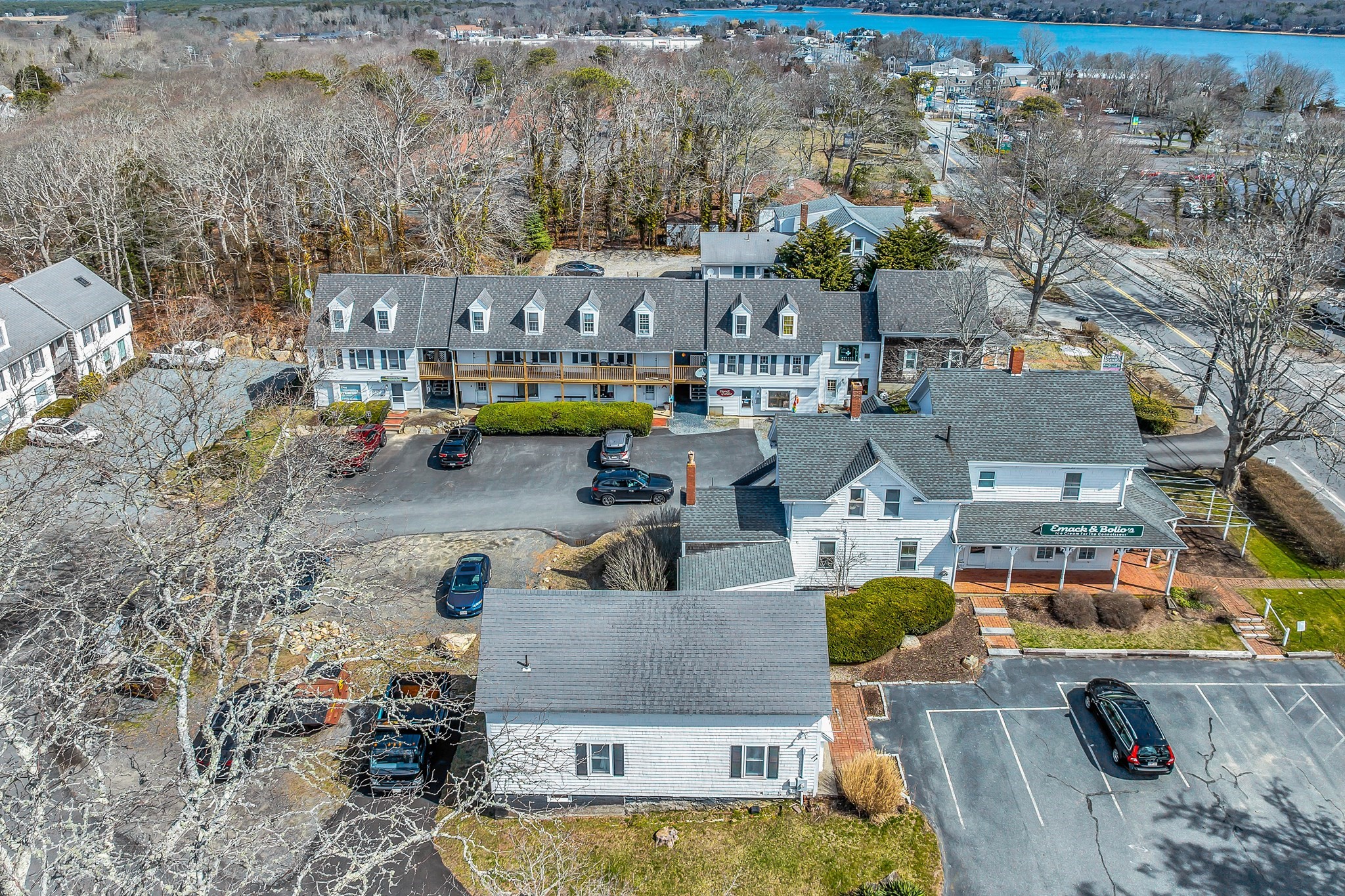 main property photo 30