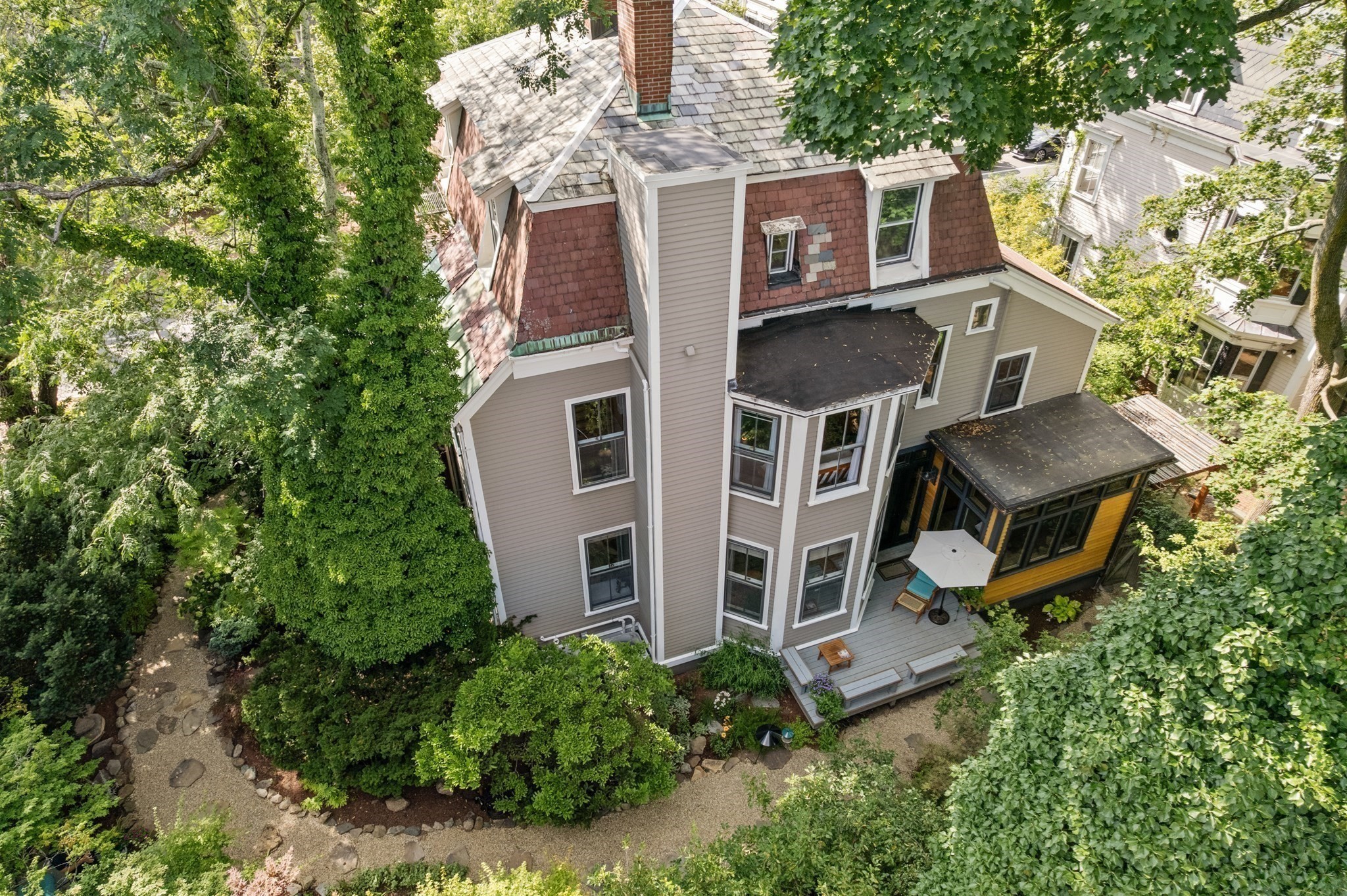 main property photo 38