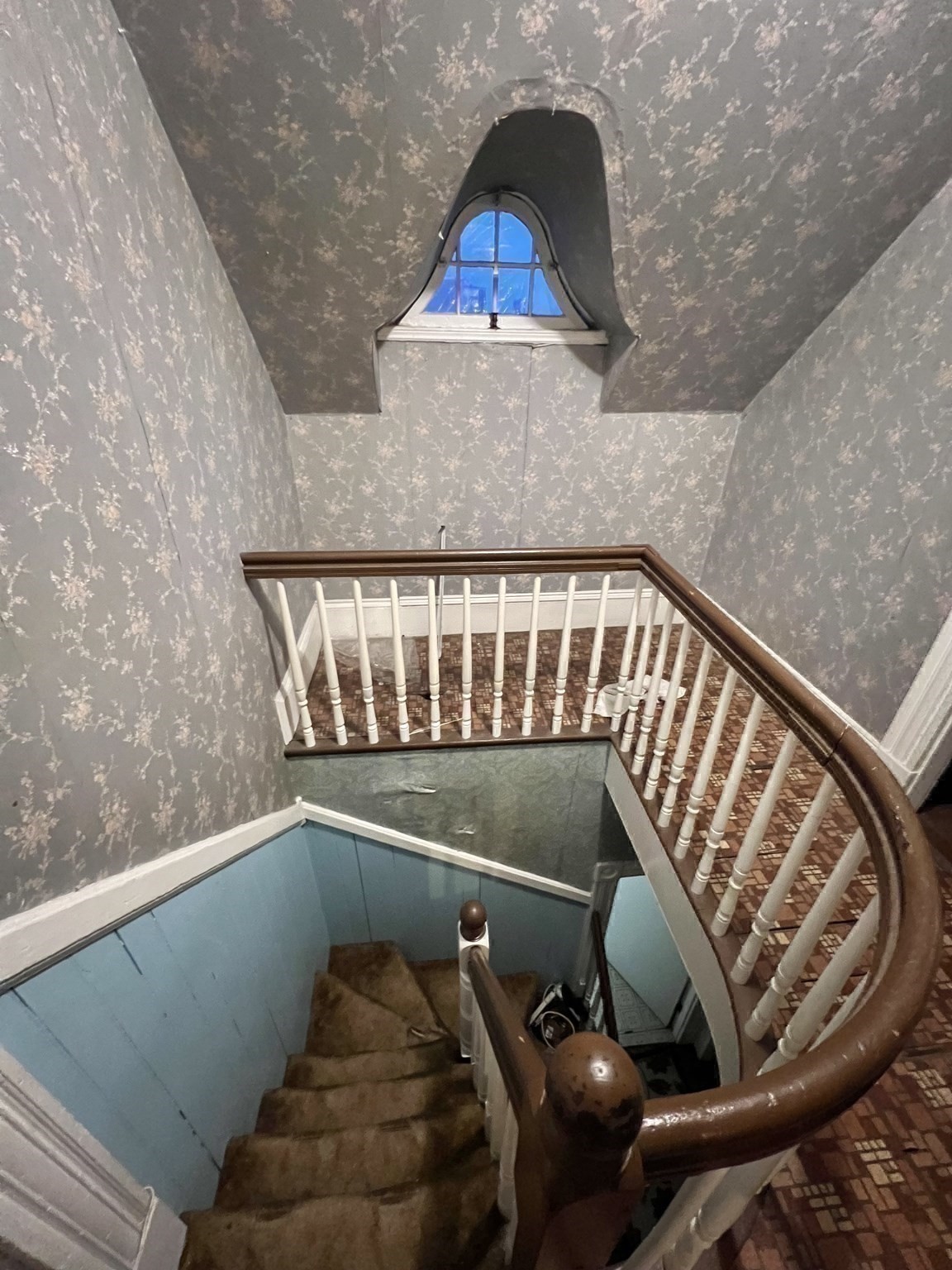 main property photo 9