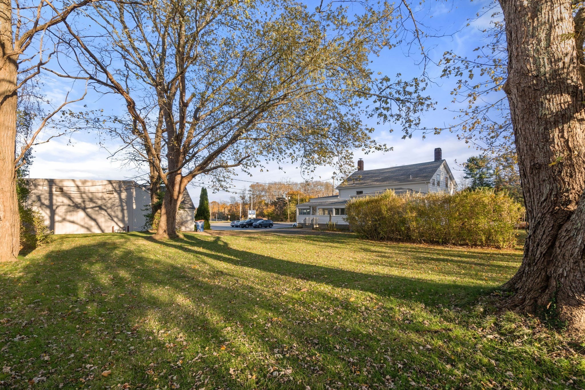 main property photo 34