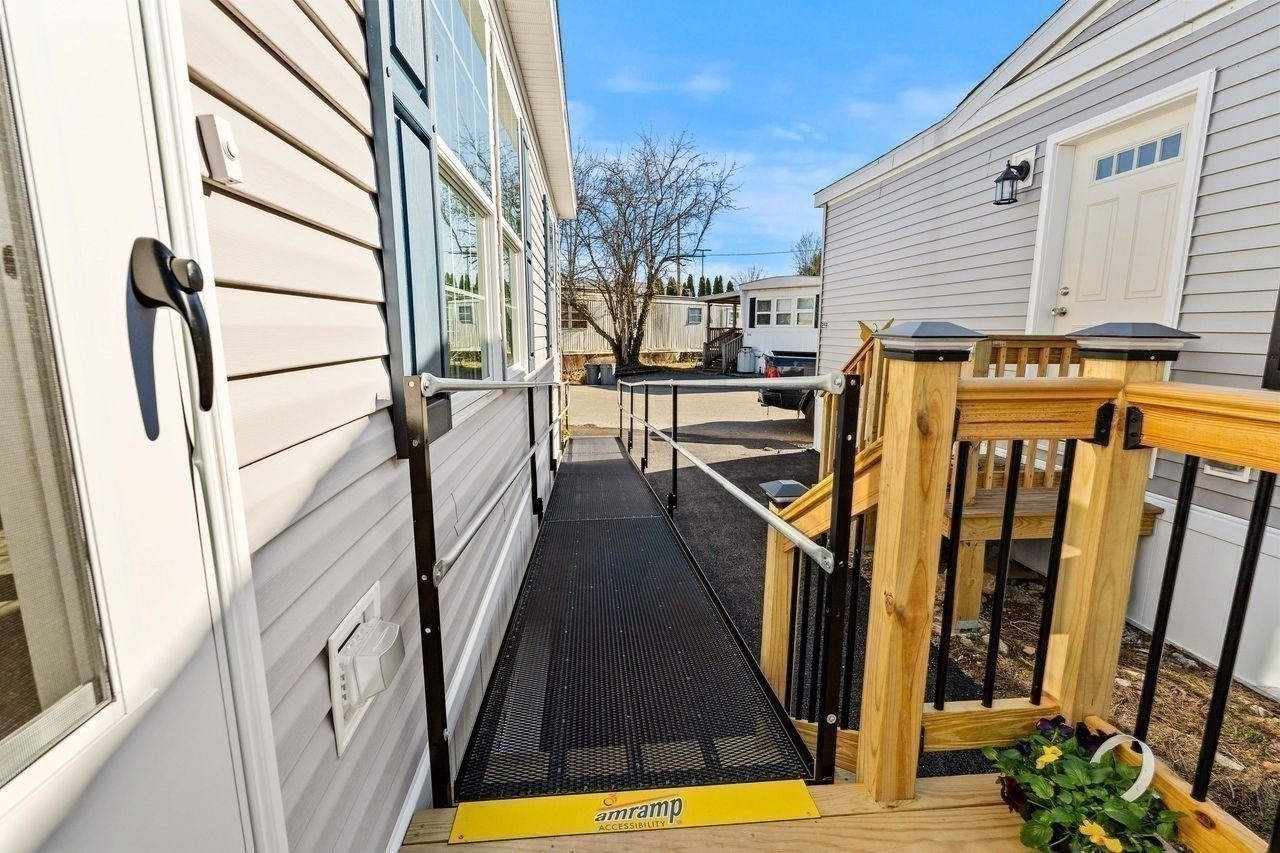 main property photo 26