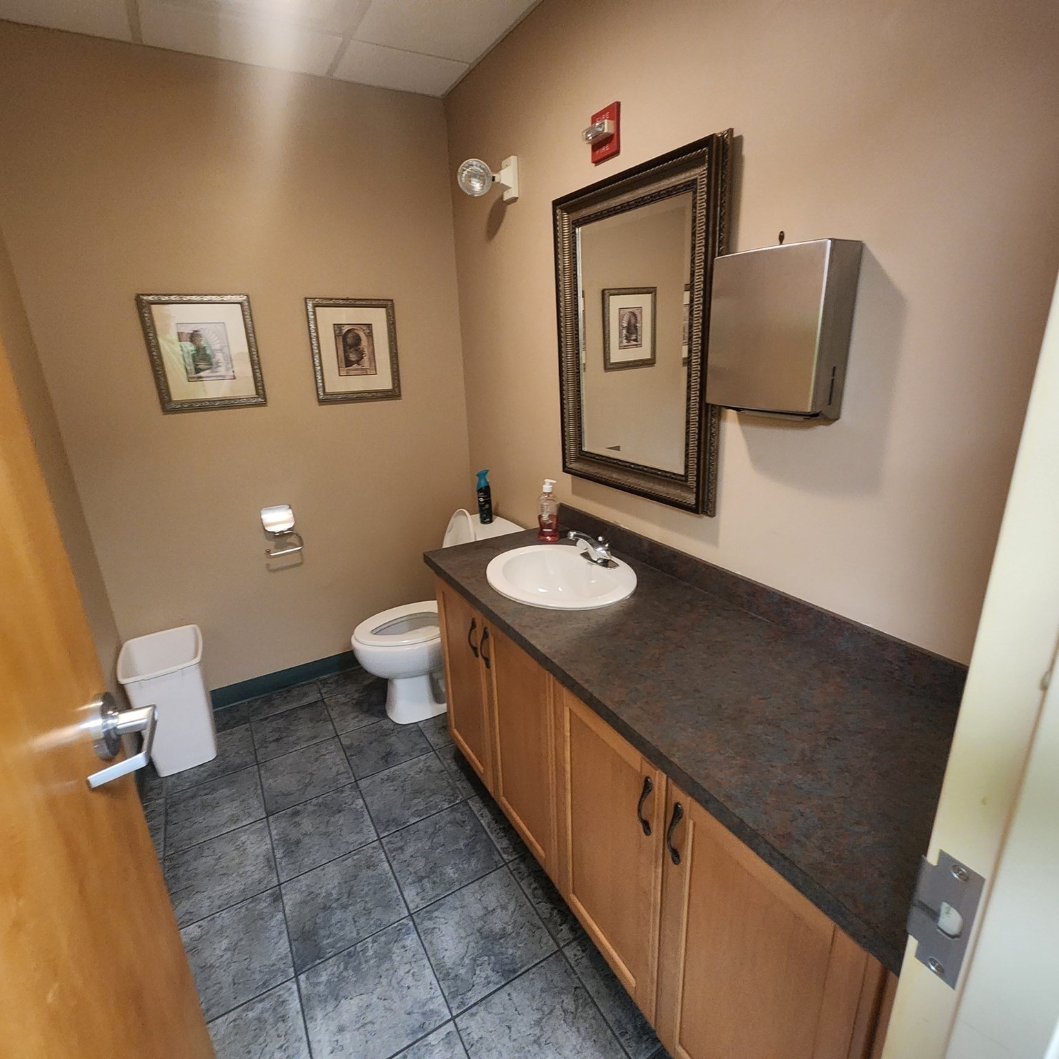 main property photo 5