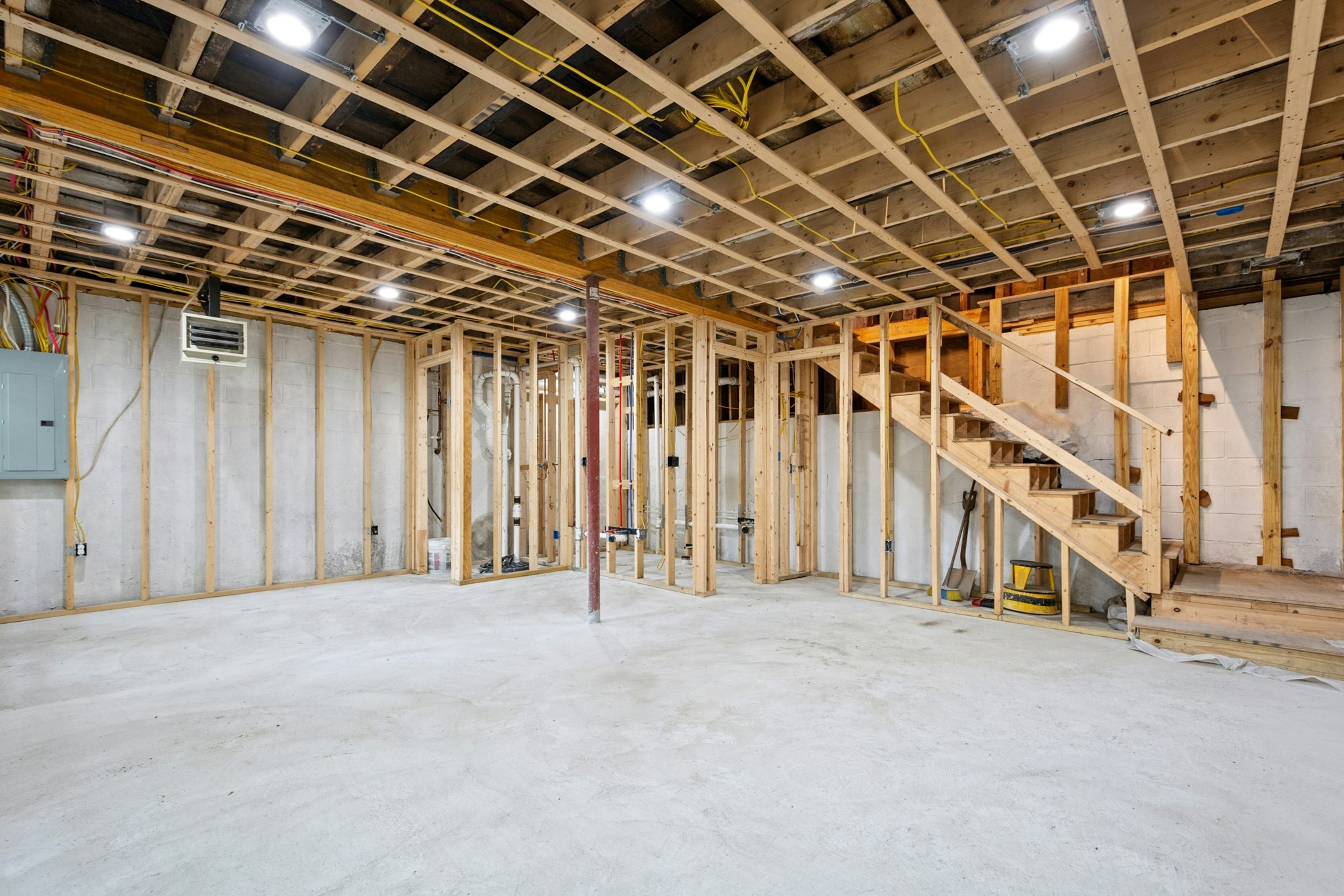 main property photo 16