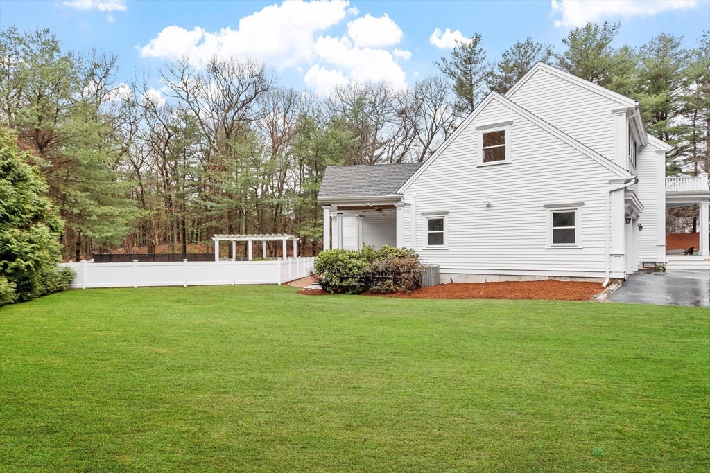 main property photo 38