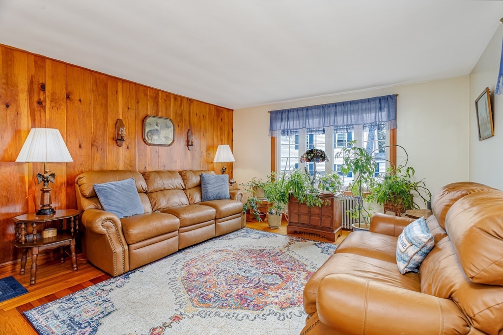 property viewer photo 3