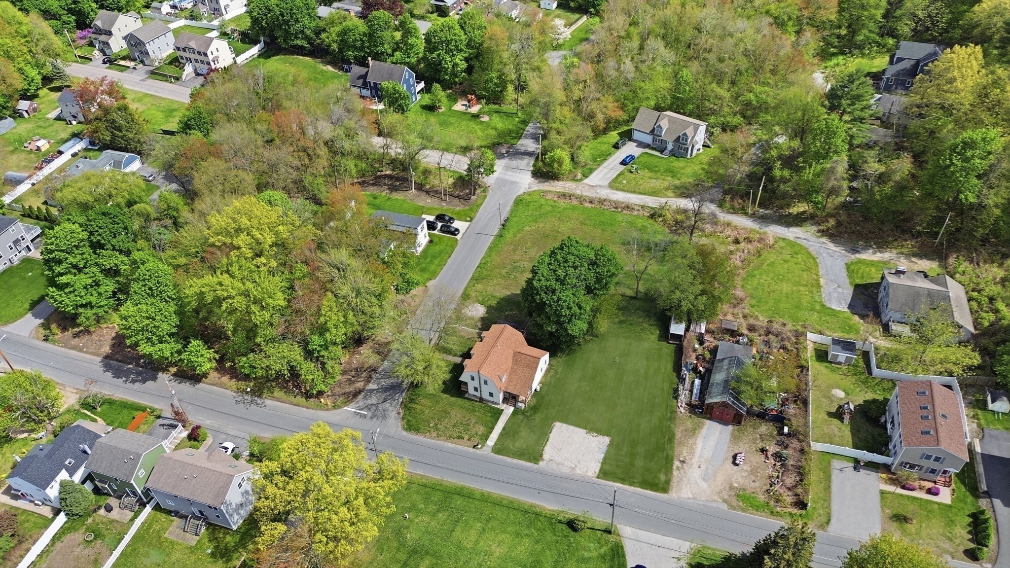 main property photo 27
