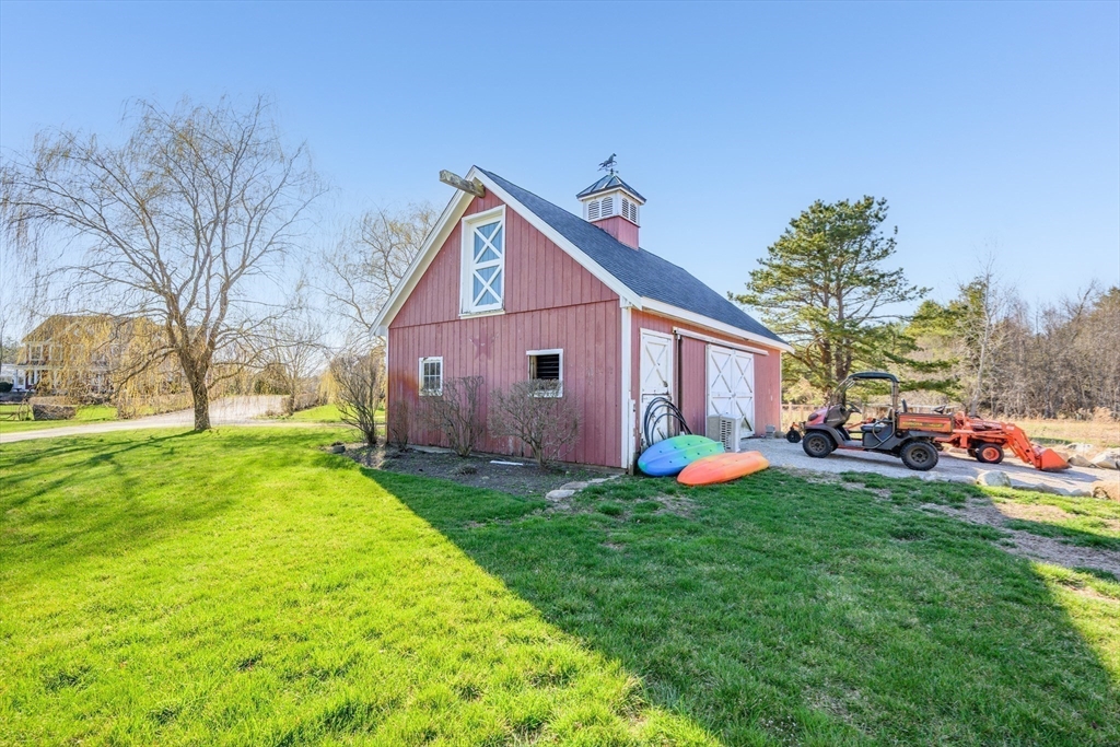 main property photo 30
