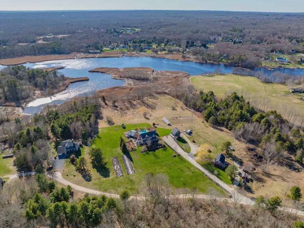 main property photo 32