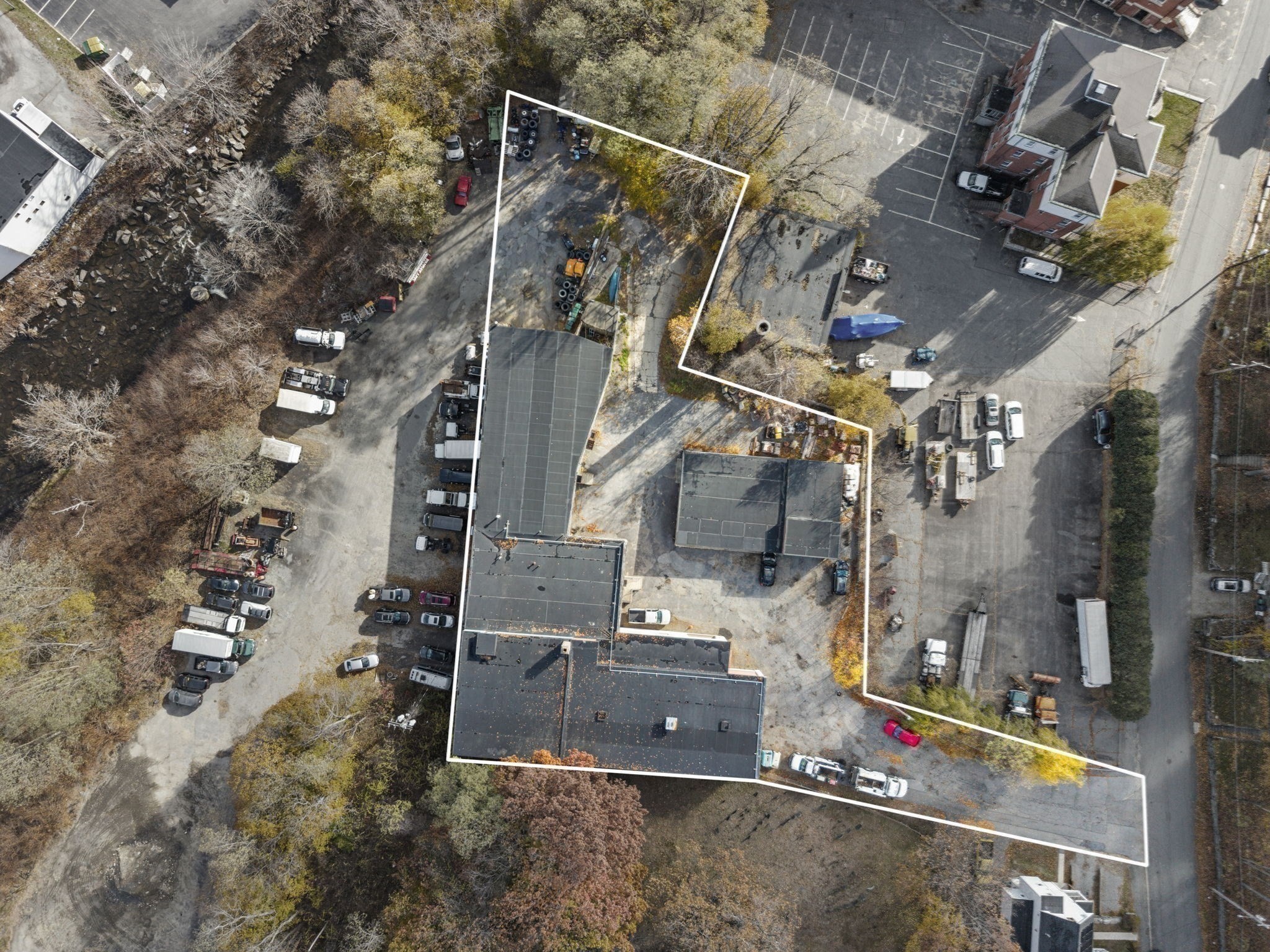 main property photo 9