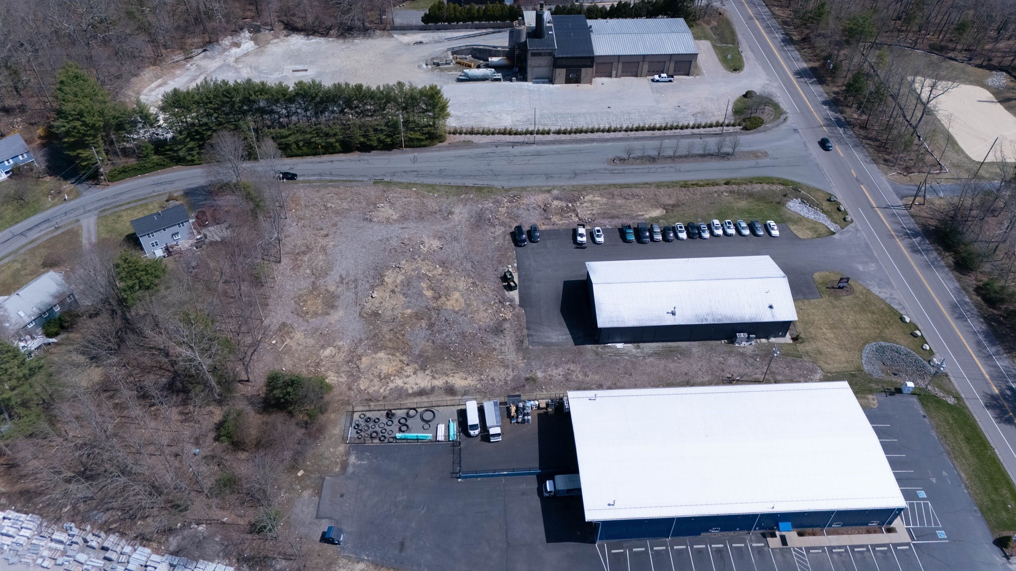 main property photo 11
