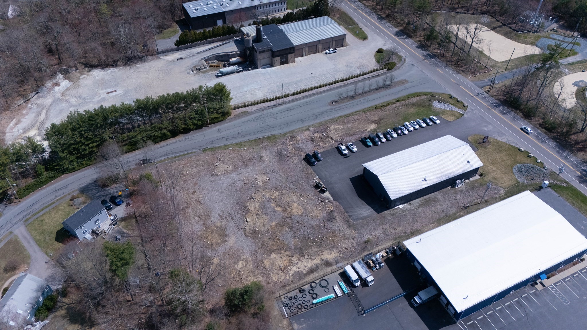 main property photo 12