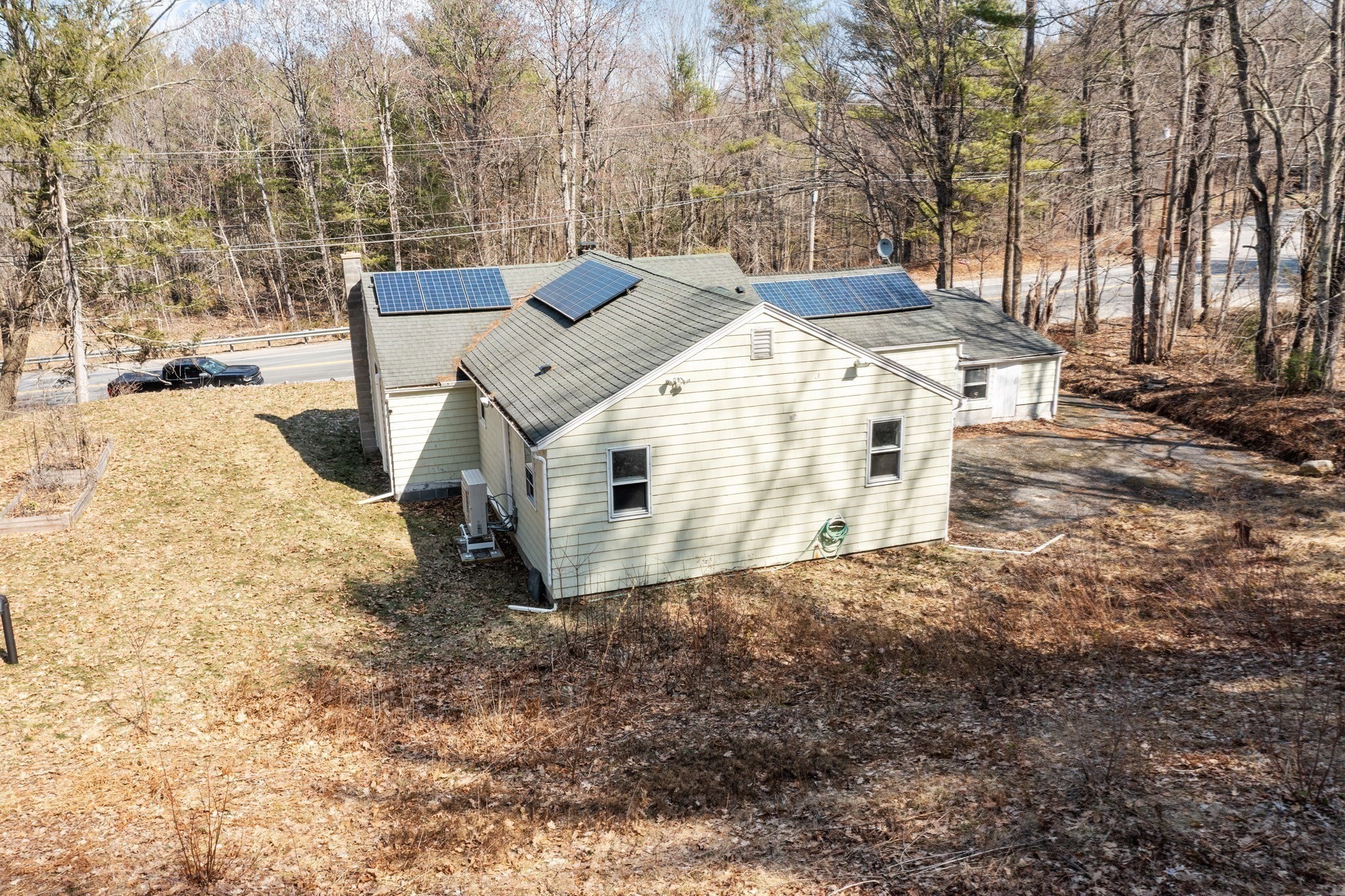 main property photo 30