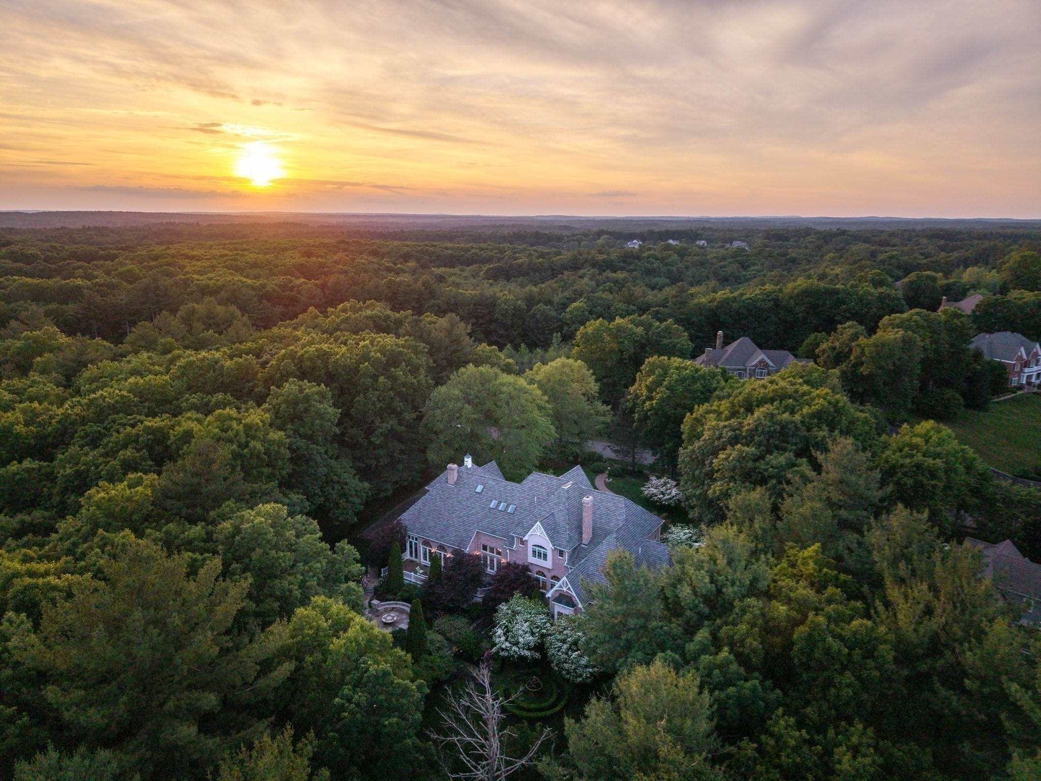 main property photo 41