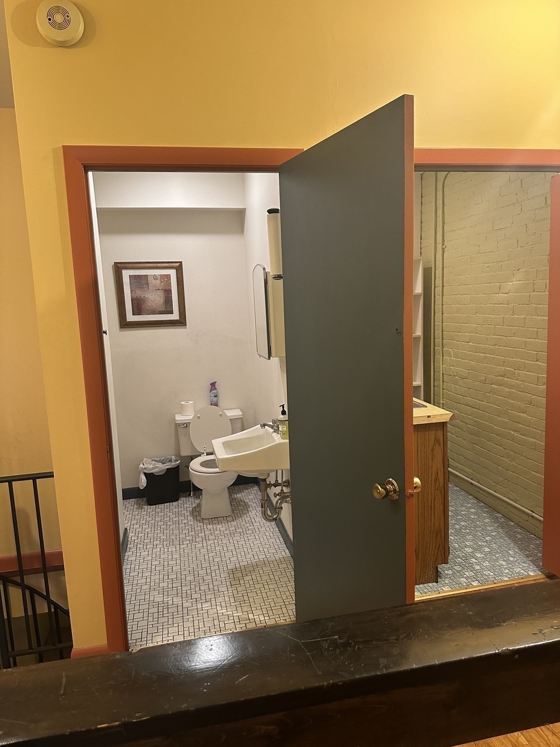 main property photo 9