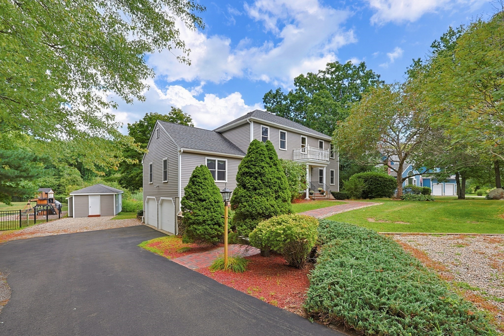 main property photo 3