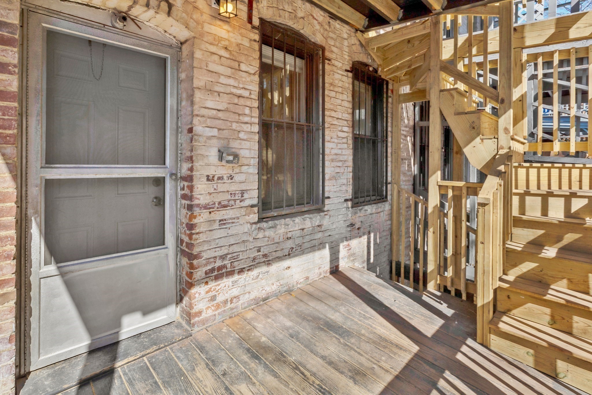 main property photo 16