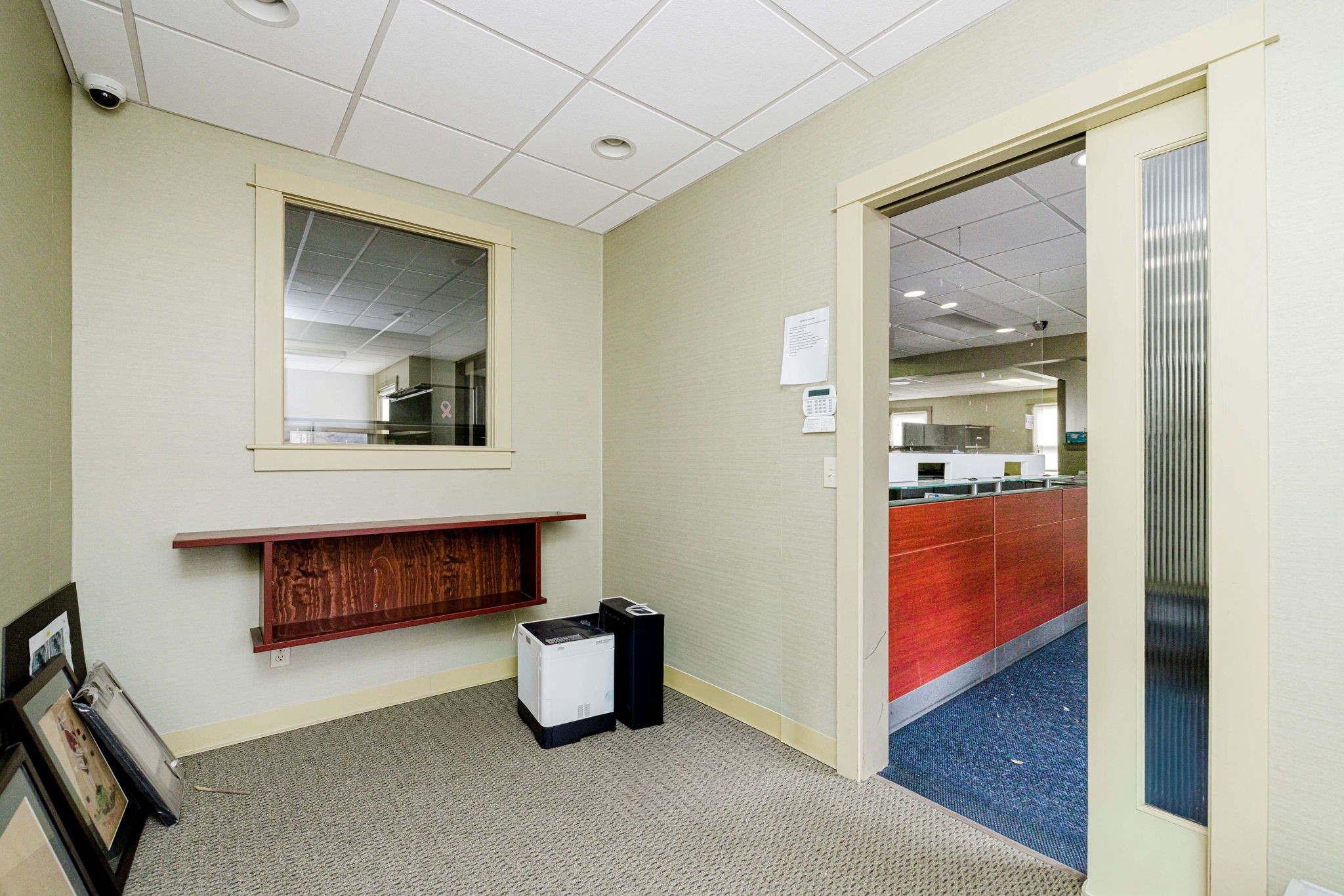 main property photo 30