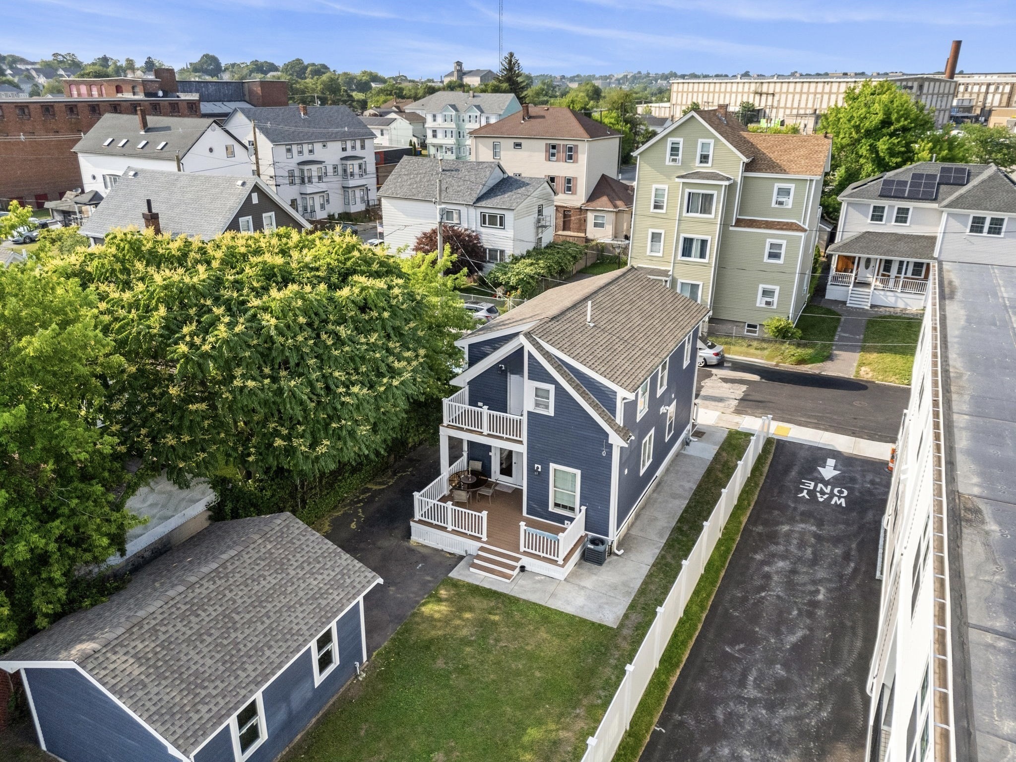 main property photo 32