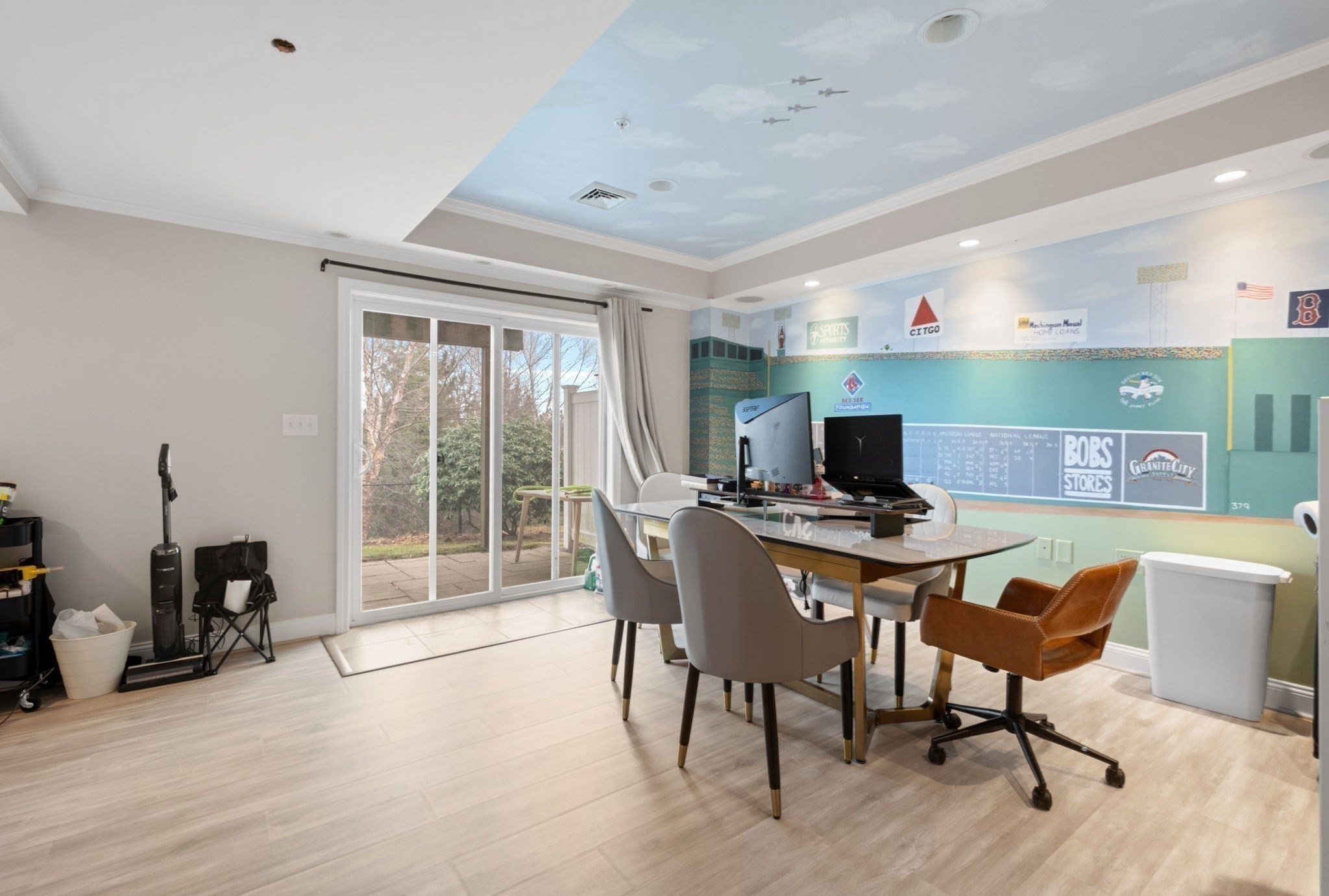 main property photo 34