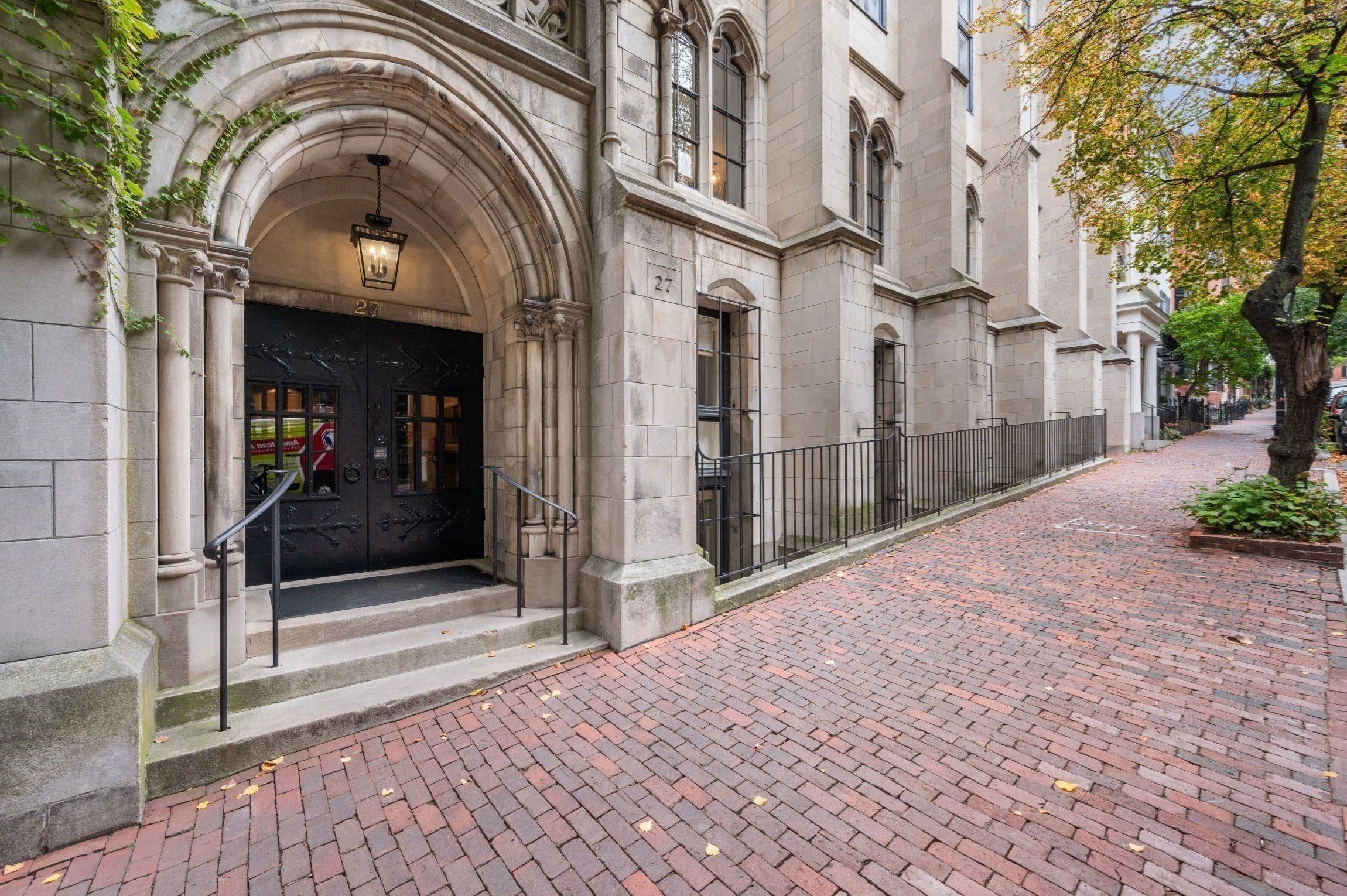 main property photo 18