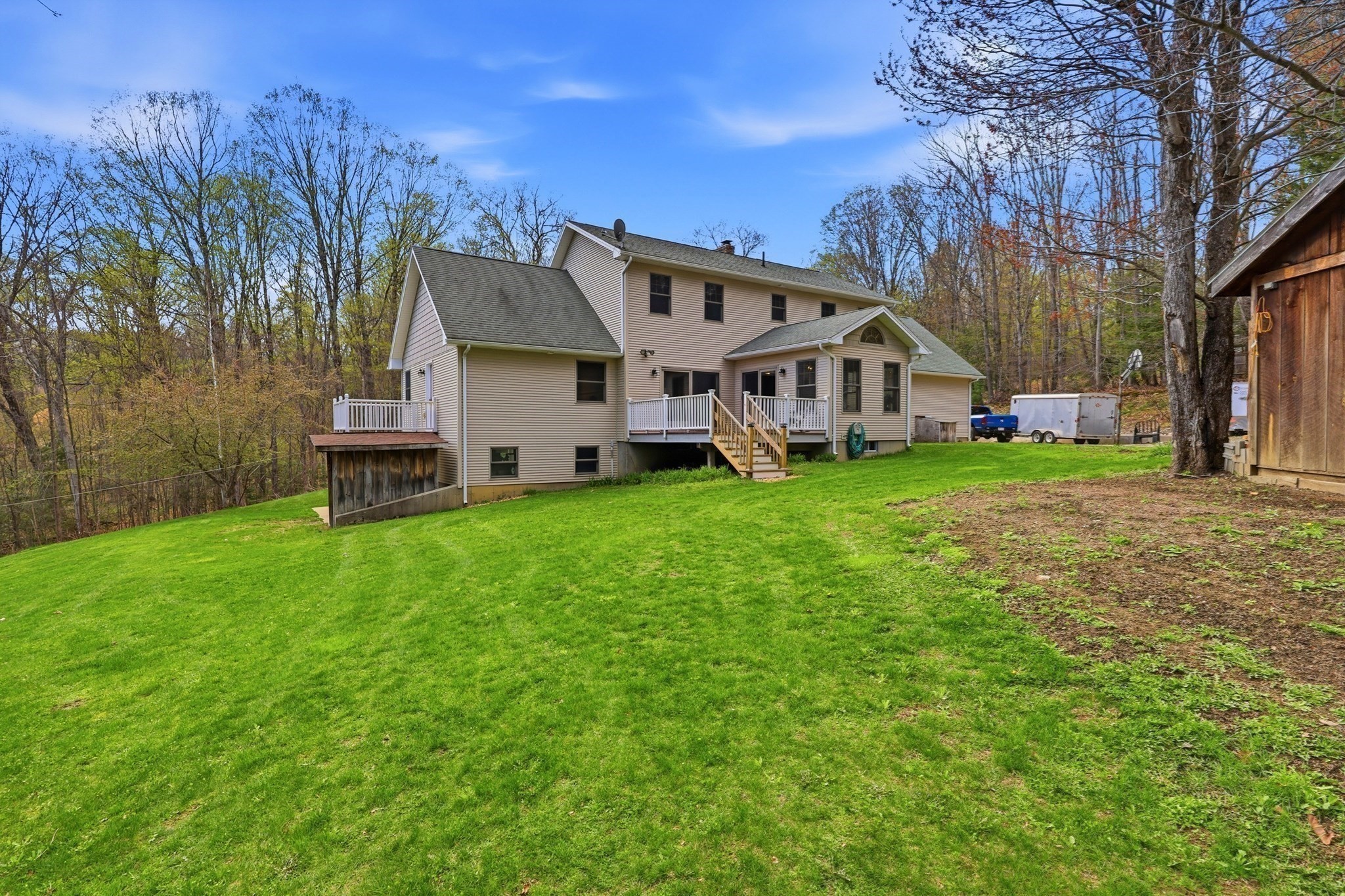 main property photo 31
